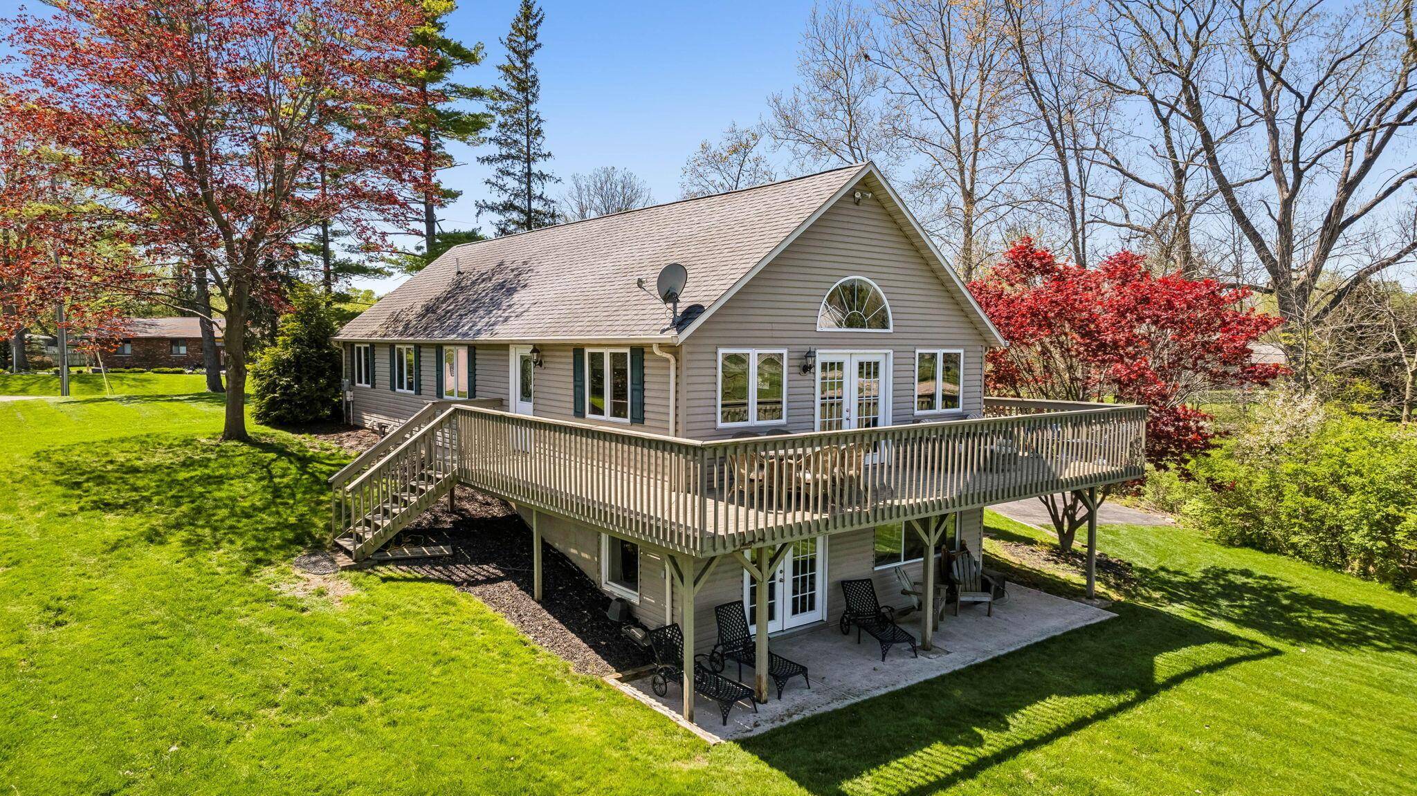 2155 Chickasaw Drive, London, OH 43140
