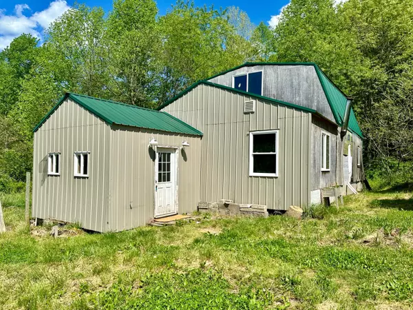 405 Pickens Road, Patriot, OH 45658