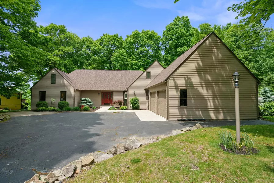 531 Deer Trail Drive, Thornville, OH 43076