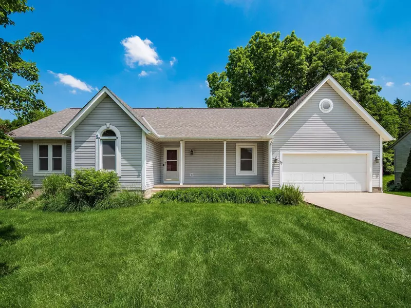 77 Cherokee Trail, Granville, OH 43023