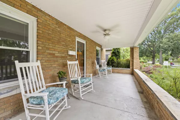 Columbus, OH 43209,126 S Cassingham Road