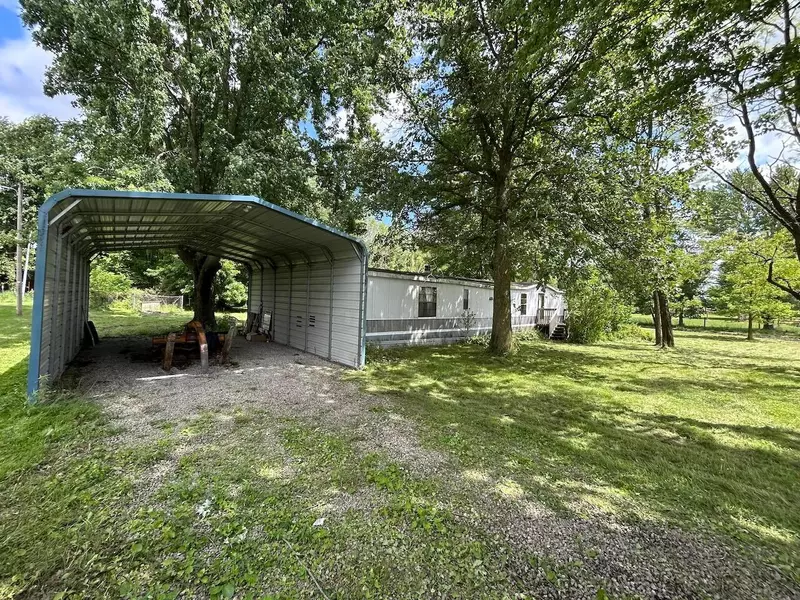 3186 Larimore Road, Mount Vernon, OH 43050