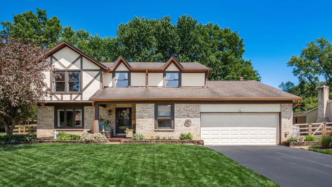 10451 N Crosset Hill Drive, Pickerington, OH 43147