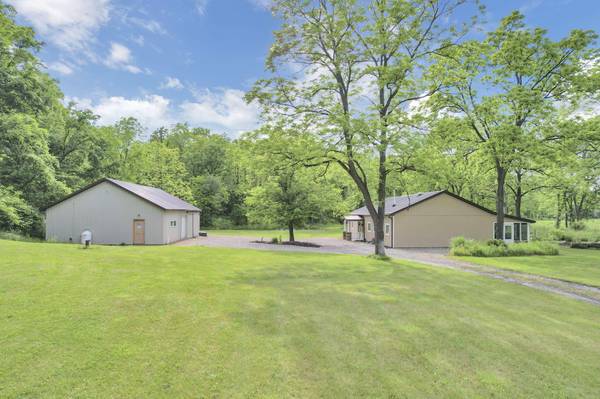 77000 Busby Road,  Cadiz,  OH 43907