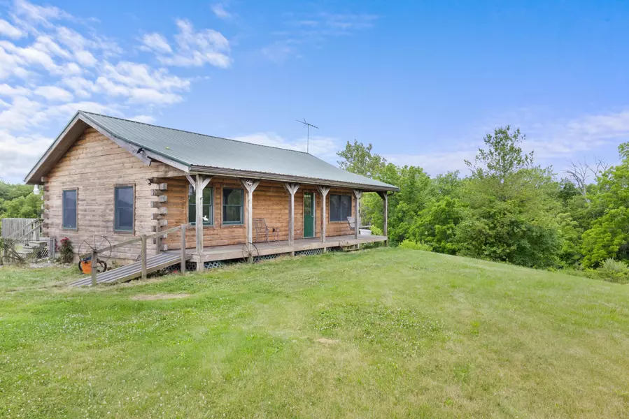 12527 Kiousville-Palestine Road, Mount Sterling, OH 43143