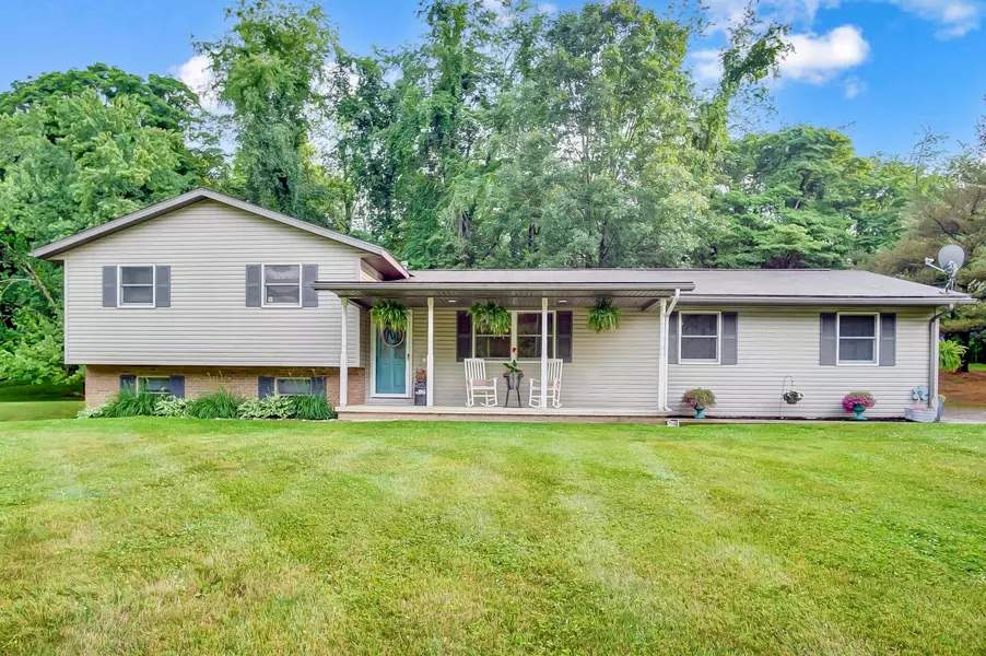 2945 Deer Path, Duncan Falls, OH 43734