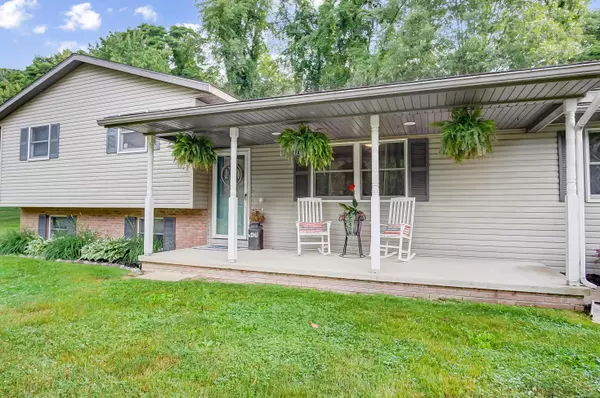 Duncan Falls, OH 43734,2945 Deer Path