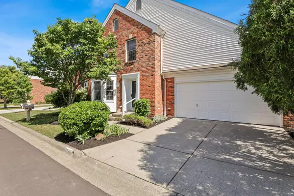 Upper Arlington, OH 43220,2242 Adner Court