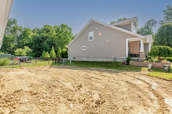 Pataskala, OH 43062,330 WOODS EDGE Loop