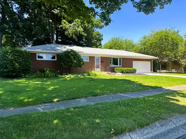 1734 Thomas Drive, Springfield, OH 45503