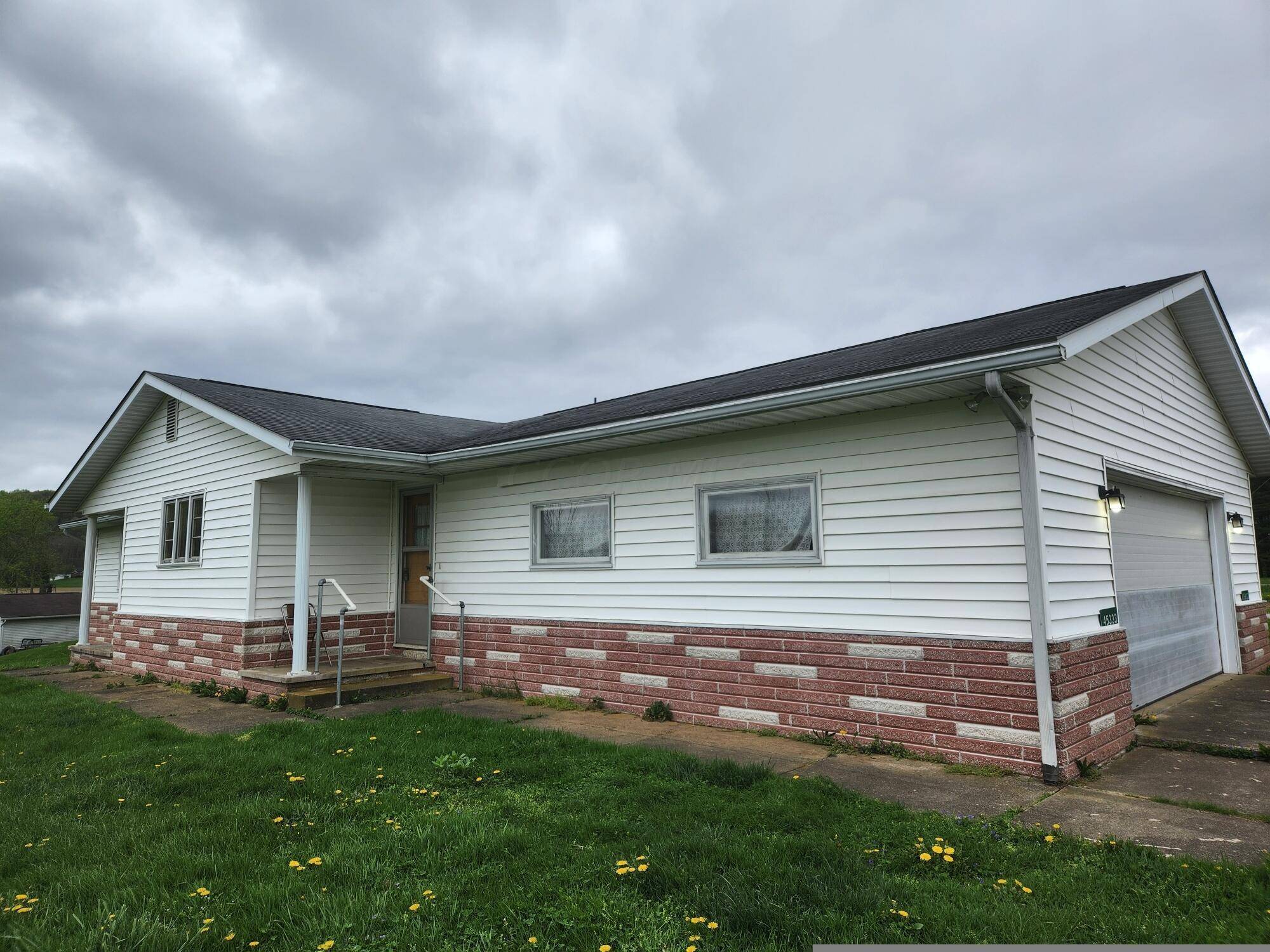 45333 County Road 23, Coshocton, OH 43812