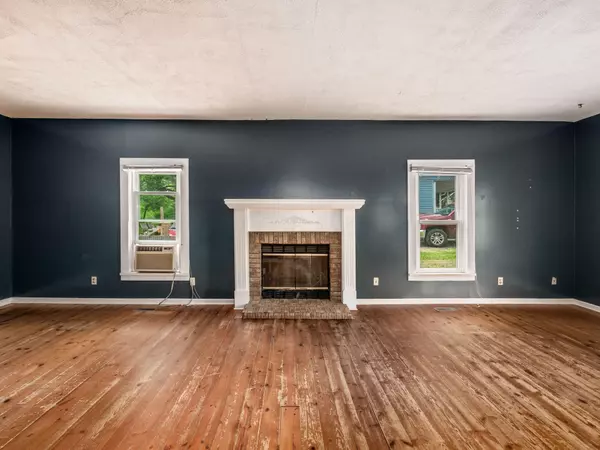 Croton, OH 43013,62 S Main Street