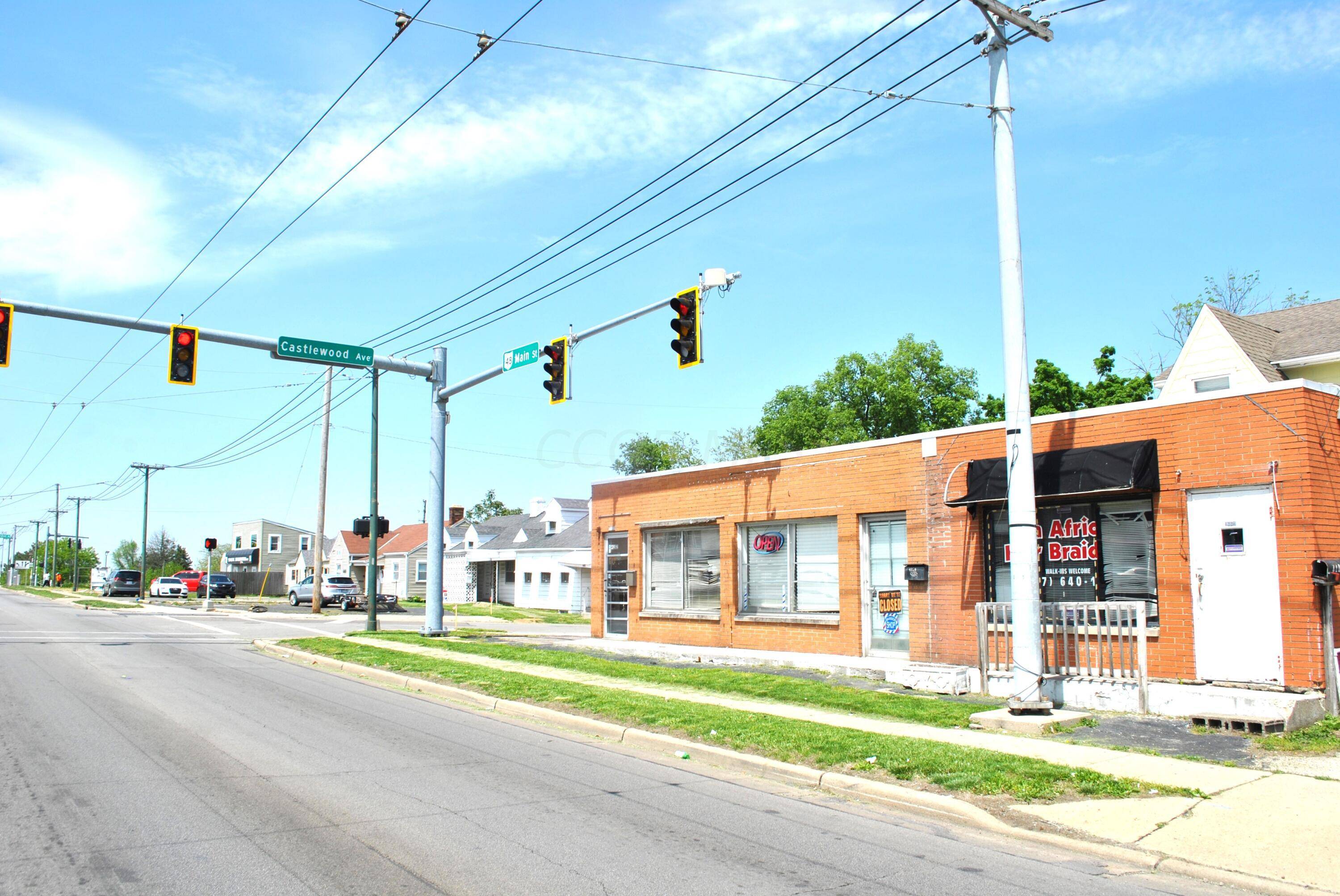 4228 N Main Street, Dayton, OH 45405