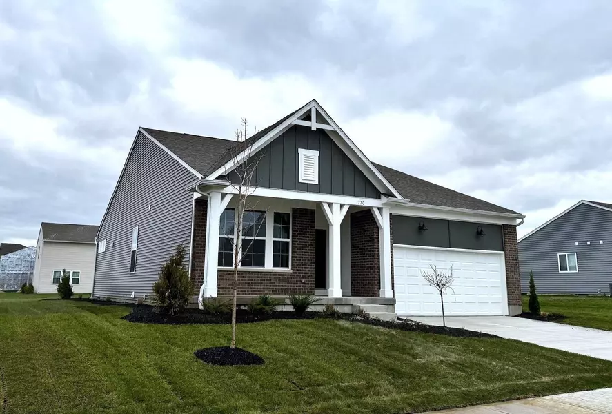 720 Hunters Run Drive, Brookville, OH 45309