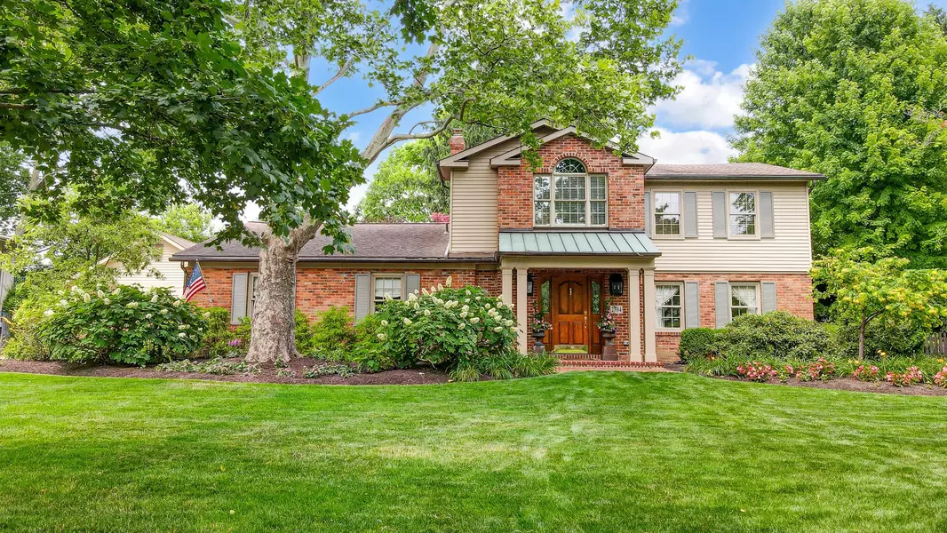 2734 Lymington Road, Upper Arlington, OH 43220