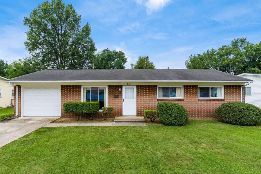 621 Palace Lane, Gahanna, OH 43230