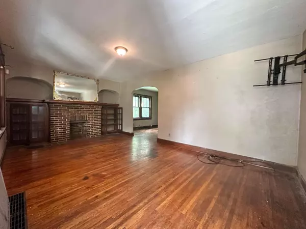 1230 E 23rd Avenue Columbus, OH 43211