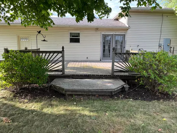 South Bloomfield, OH 43103,5017 W North Street