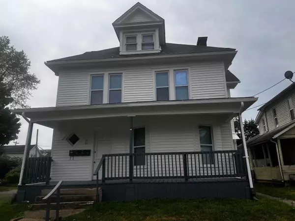 51 E North Street, Newark, OH 43055