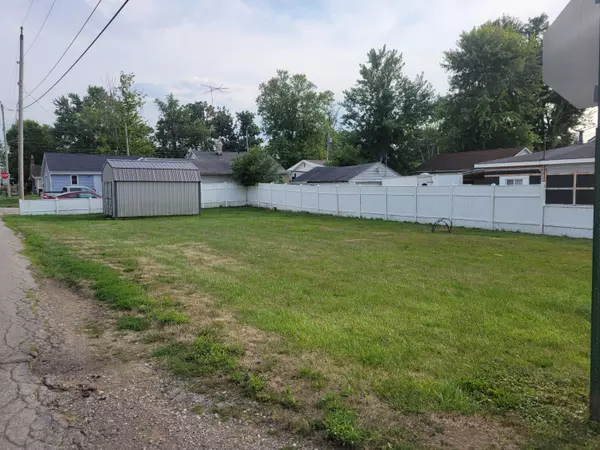 41 Neel Avenue, Buckeye Lake, OH 43008