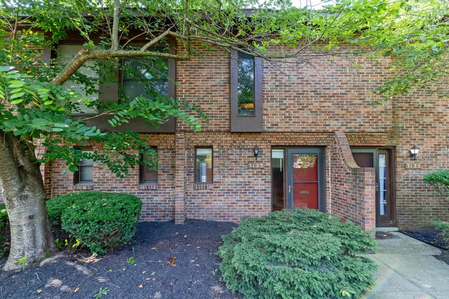 3123 Arlingtowne Lane, Upper Arlington, OH 43221