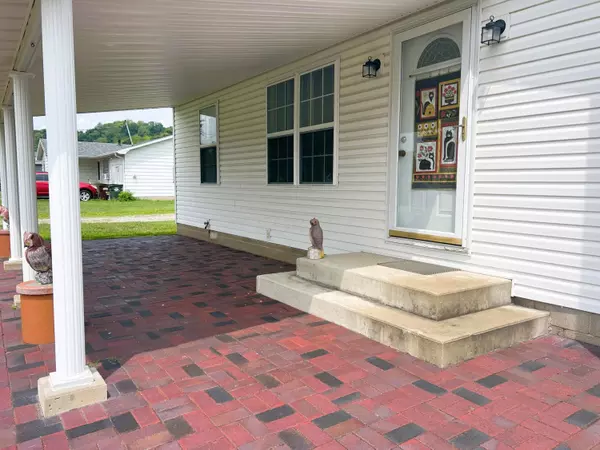 Belpre, OH 45714,2204 Pride Avenue