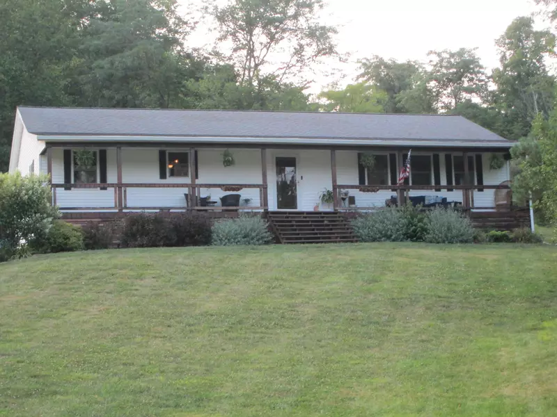 365 Camp Lane, New Concord, OH 43762