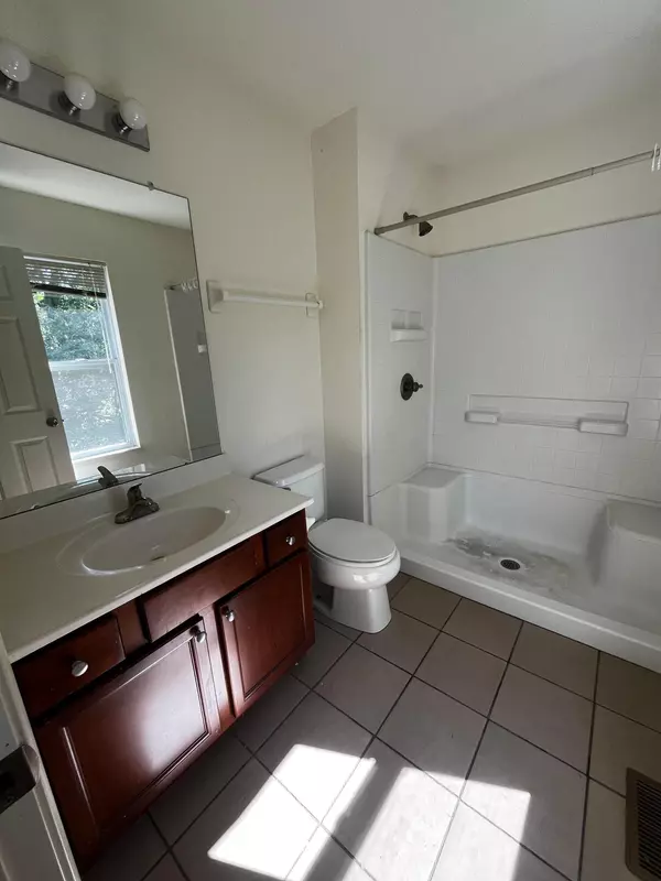 Columbus, OH 43230,650 Grove Circle #2002