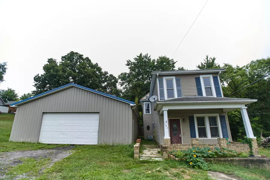 107 Ewing Street, New Straitsville, OH 43766