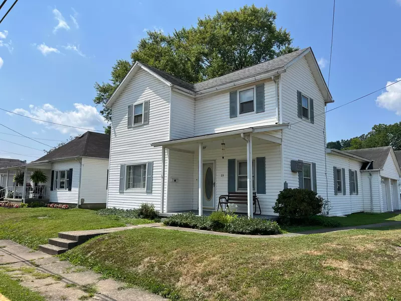 23 N Buckeye Street, Crooksville, OH 43731