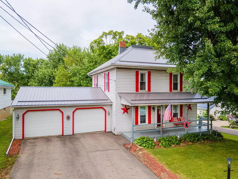 14 E Noble Street, Marengo, OH 43334