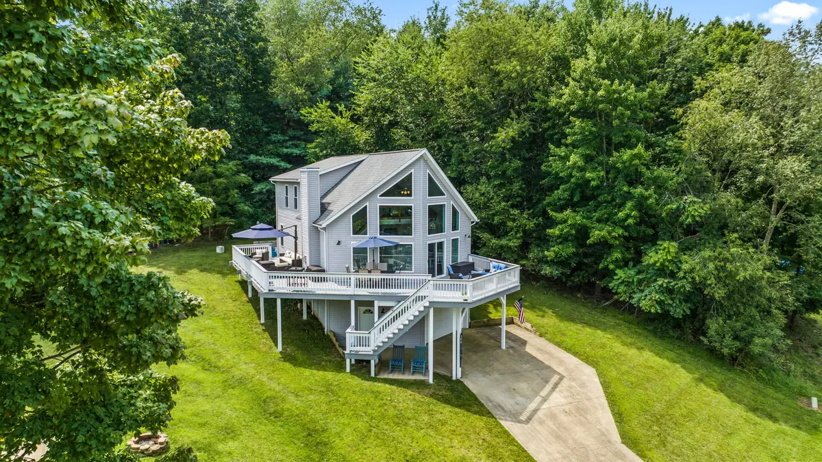 Howard, OH 43028,388 Northern Spy Circle