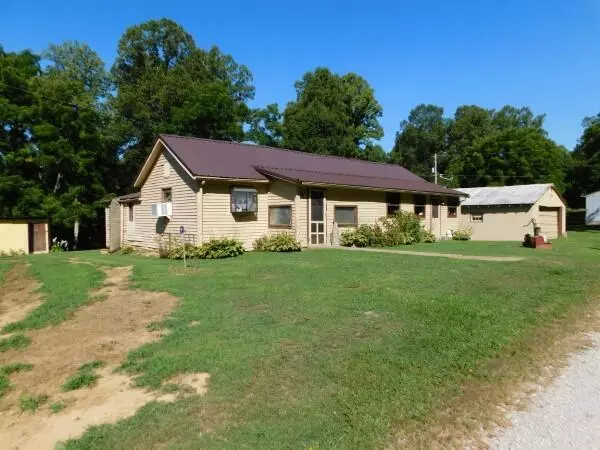 19827 Loomis Road, Nelsonville, OH 45764