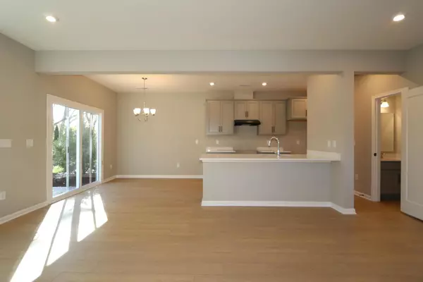 Bellbrook, OH 45305,1666 Honey Glen Lane #28A