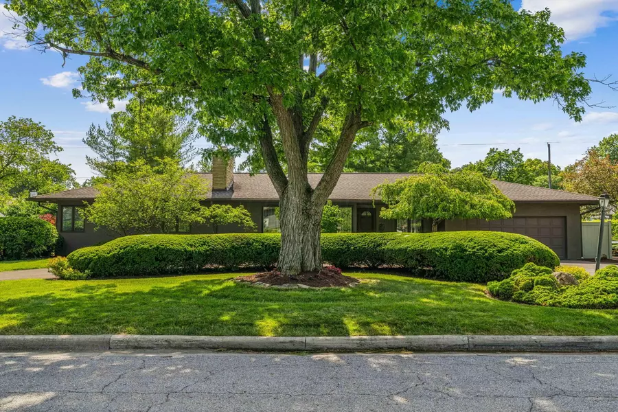 4027 Lyon Drive, Upper Arlington, OH 43220