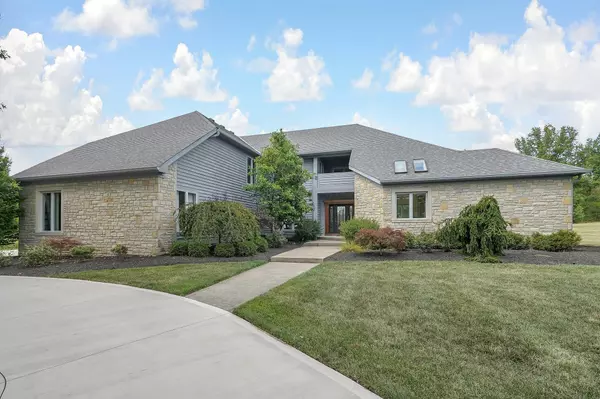 6050 Windbrook Drive, Blacklick, OH 43004