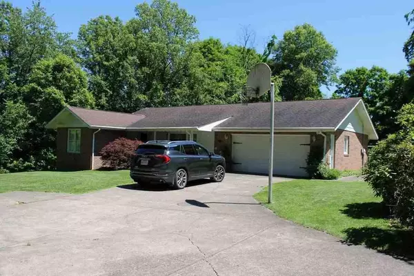 55792 Bel Haven, Bellaire, OH 43906