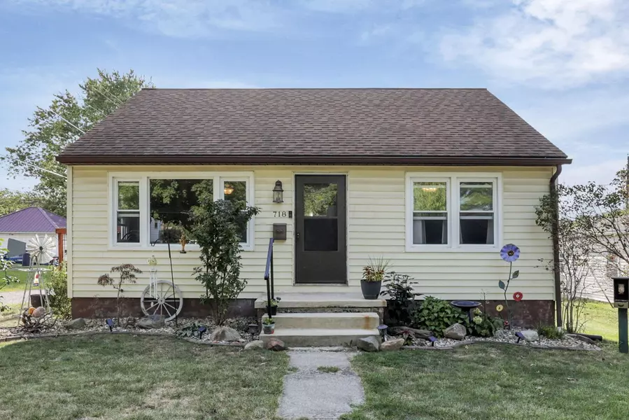 718 Euclid Street, Willard, OH 44890