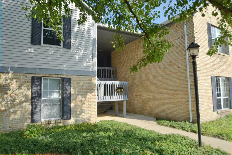 2074 Park Run Drive #E, Columbus, OH 43220