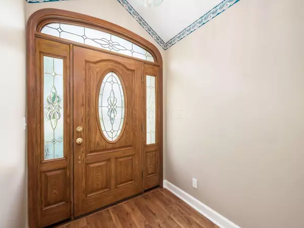 Hebron, OH 43025,979 E Lakeshore Drive