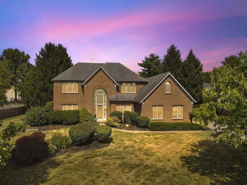 8853 Chateau Drive, Pickerington, OH 43147