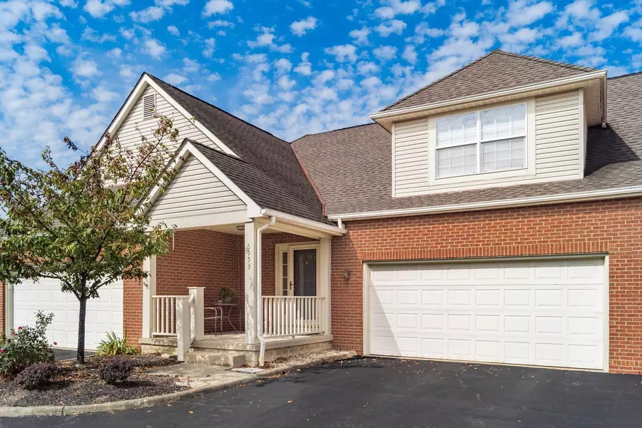 6953 Greensview Villa Drive, Canal Winchester, OH 43110