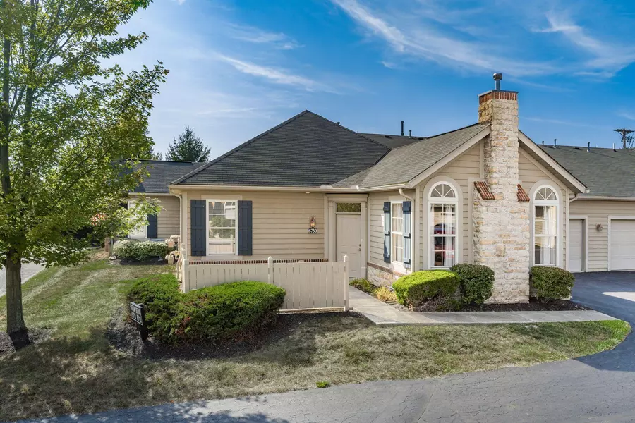 6730 Lakeview Circle, Canal Winchester, OH 43110