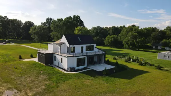 Galena, OH 43021,5015 Bespoke Court