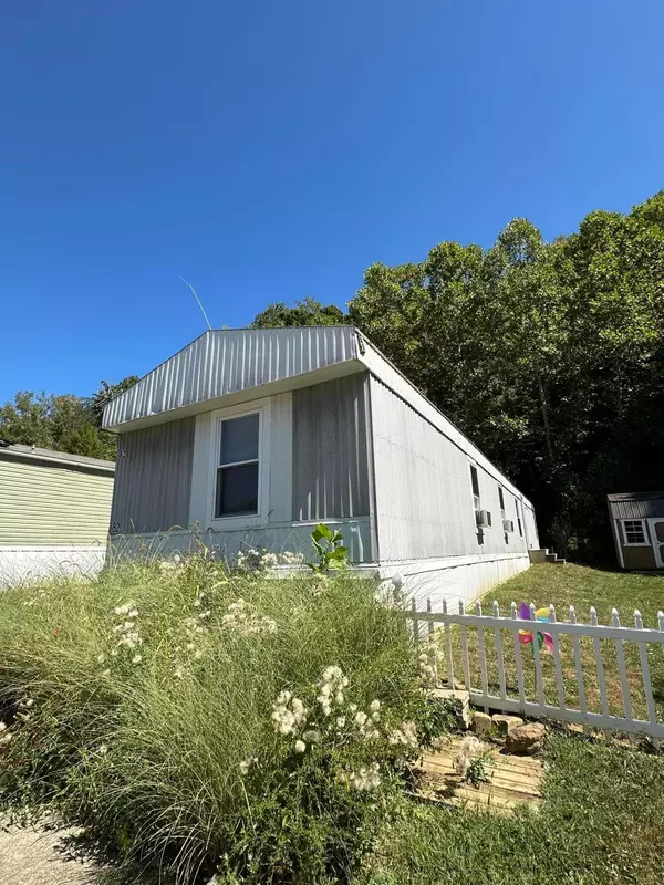 152 Irving Wick Drive #82, Heath, OH 43056