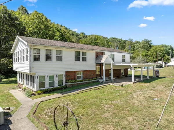 Shadyside, OH 43947,54318 Pipe Creek Road