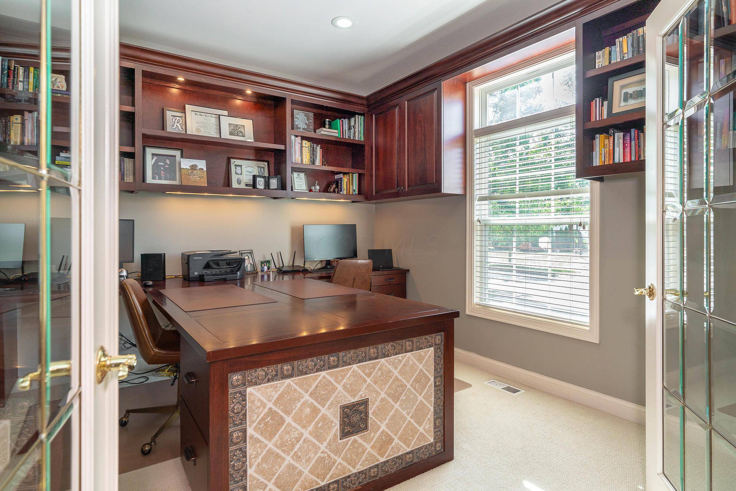 New Albany, OH 43054,7322 Tumblebrook Drive