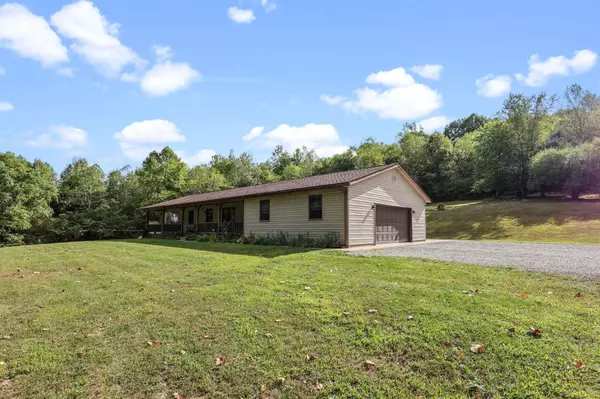 Logan, OH 43138,11202 Pine Grove Lane