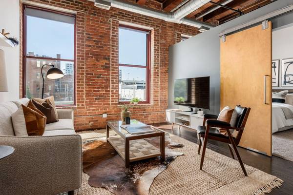 150 E Main Street #206, Columbus, OH 43215