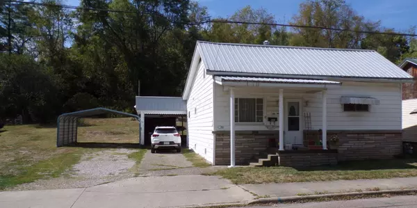 205 Adams Street, Nelsonville, OH 45764